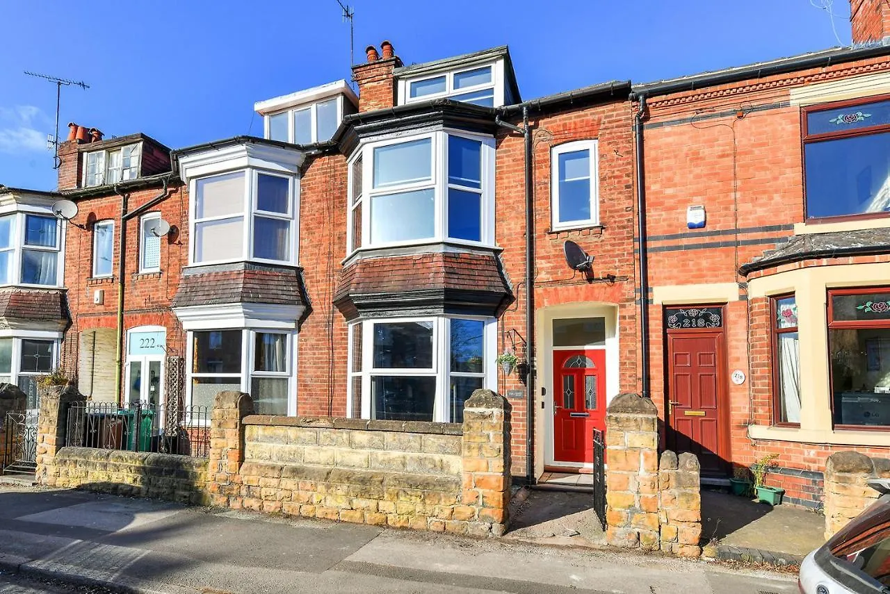 Haydn House Luxurious Retreat - 4 Bedroom, 10 Guest Max, Perfect Home Away From Home Nottingham Feriehus