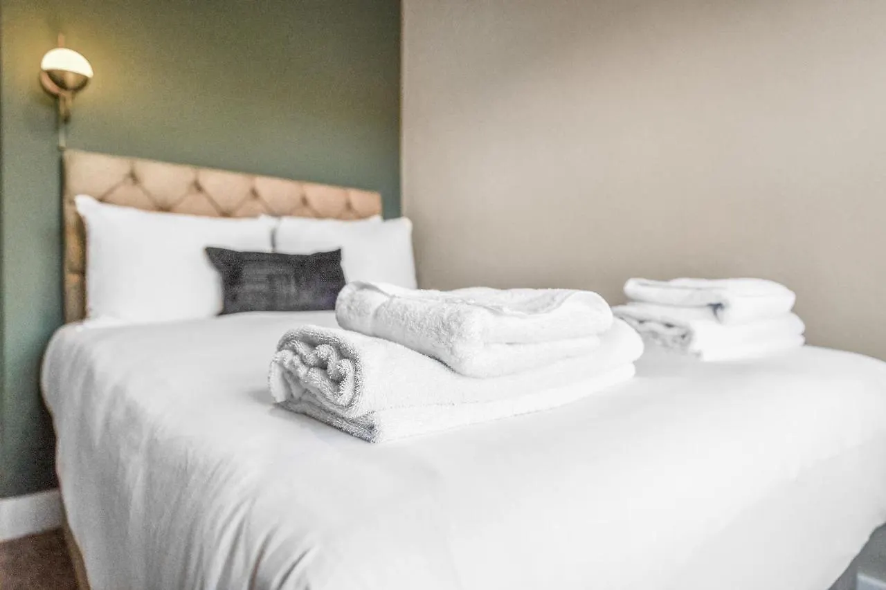Σπίτι διακοπών Haydn House Luxurious Retreat - 4 Bedroom, 10 Guest Max, Perfect Home Away From Home Νότιγχαμ