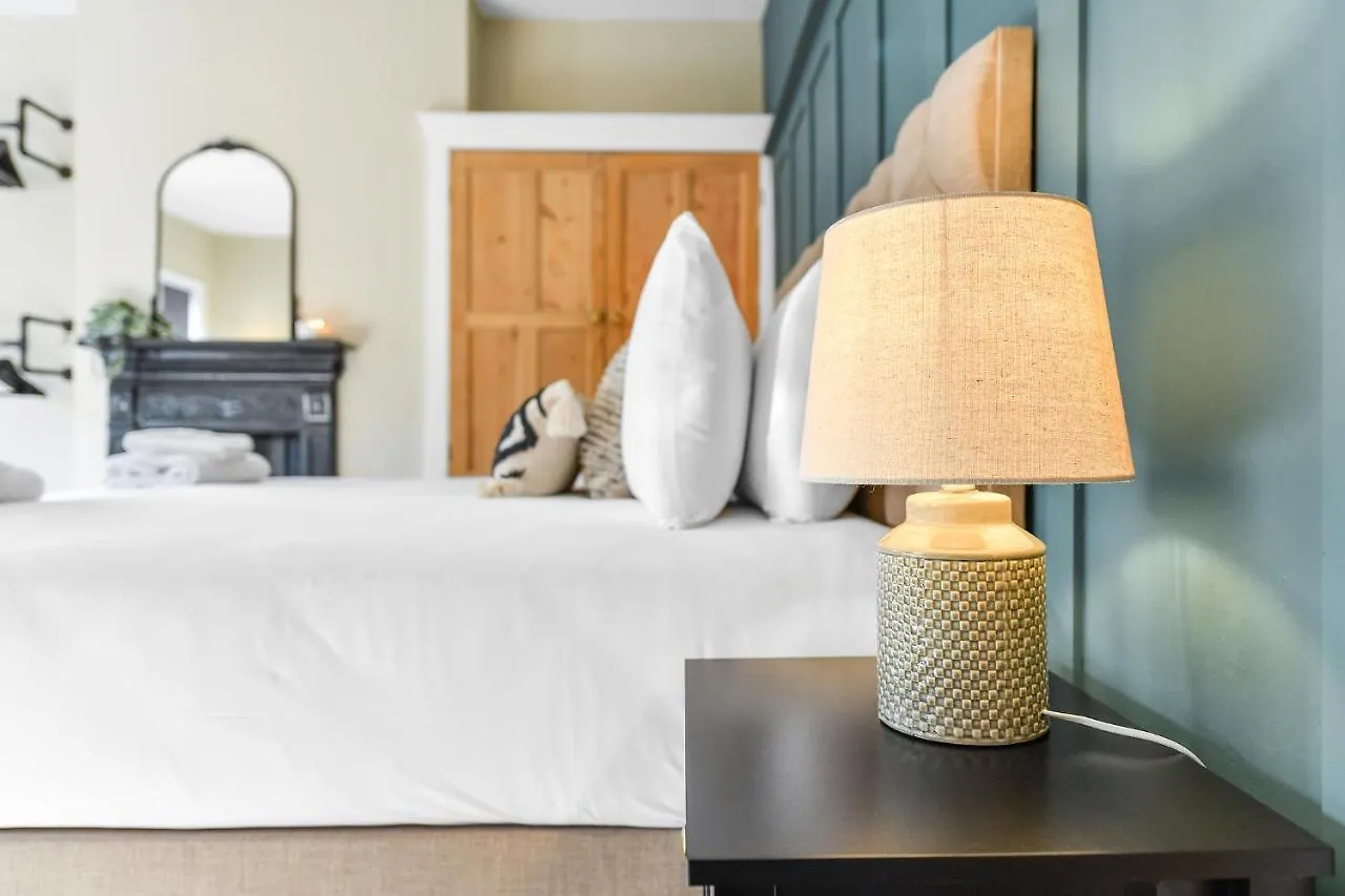Holiday home Haydn House Luxurious Retreat - 4 Bedroom, 10 Guest Max, Perfect Home Away From Home Nottingham