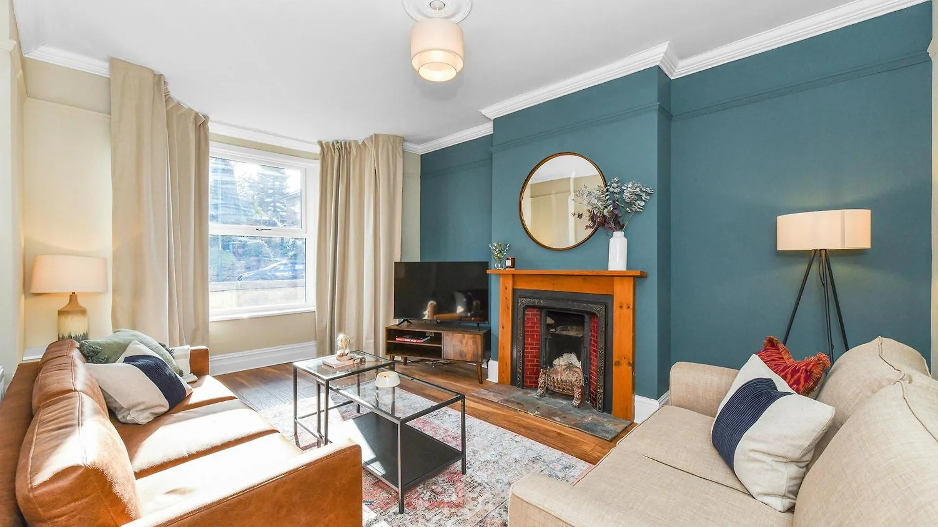 Haydn House Luxurious Retreat - 4 Bedroom, 10 Guest Max, Perfect Home Away From Home Nottingham